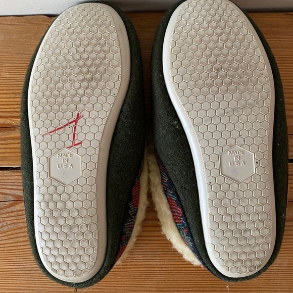 Wool Slippers w/ Floral Trim Made in USA - Picture 4 of 6